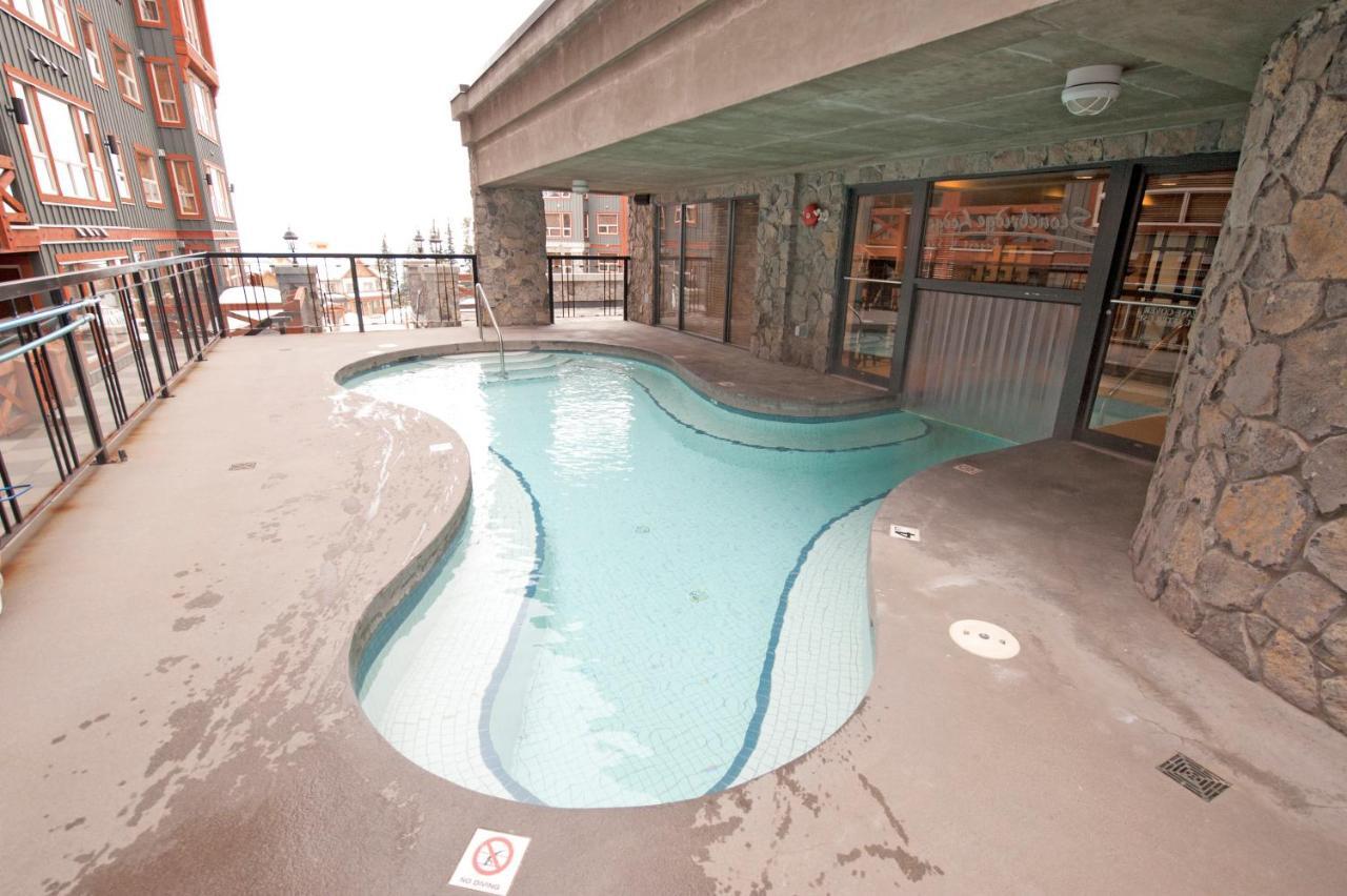 Stonebridge Lodge Big White Dış mekan fotoğraf